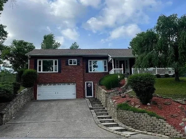 117 Honeysuckle Ln, Huntington, WV 25701