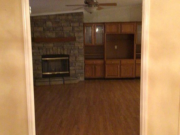 5th image of 202 Gates Rd