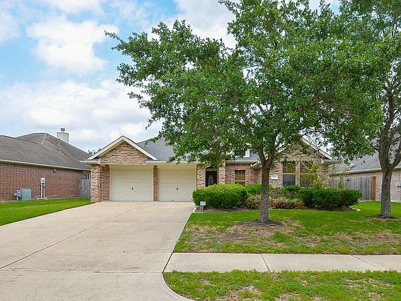 2nd image of 26406 Sundown Cove Ln