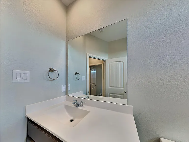 9329 Belle River Trl — Photo 22