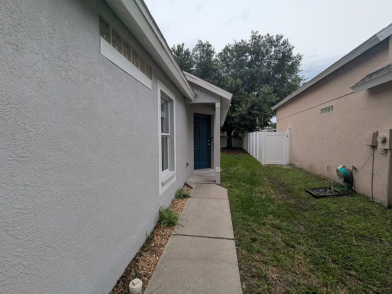 5000 Anclote River St — Photo 2