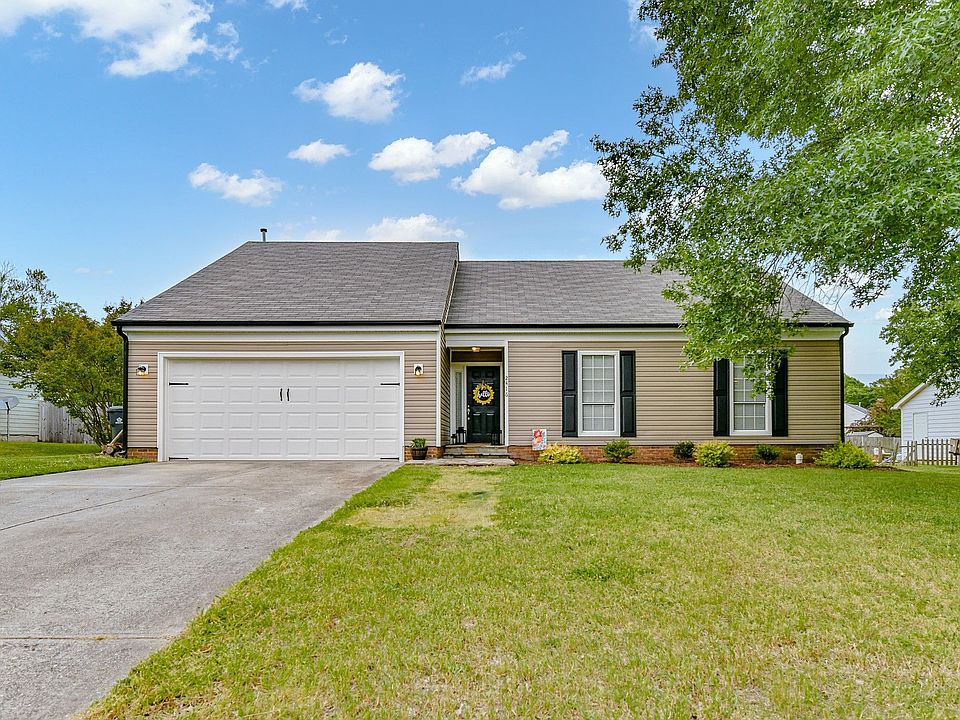 1st image of 2416 Oak Leigh Dr