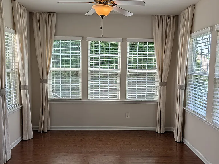 2428 Averon Dr — Photo 33
