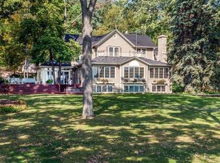 5928 N Oakland Rd, NASHOTAH, WI 53058