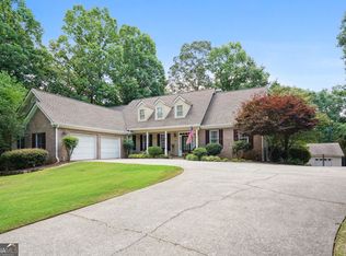 5919 Nachoochee Trl, Flowery Branch, GA 30542