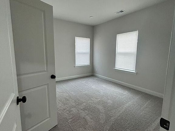 5th image of 107 E Louisiana Ave