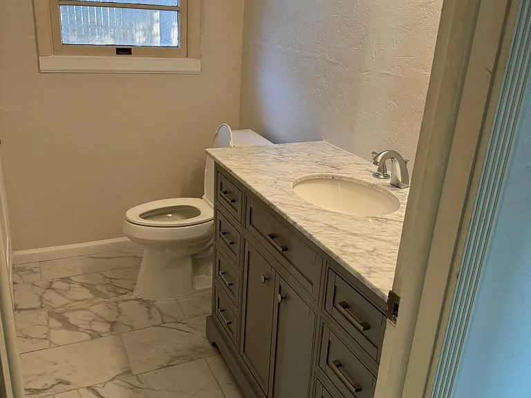 2125 Belleview Dr — Photo 15
