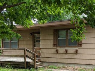 209 Grove Ave SE, Watertown, MN 55388