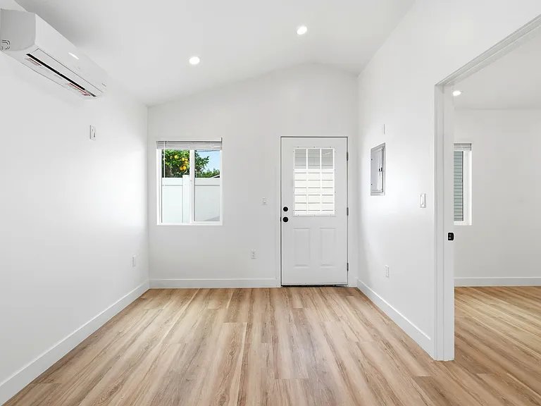 5502 Linden Ave #A — Photo 7