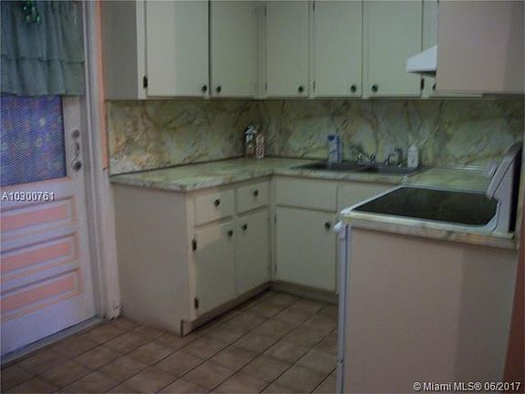 4th image of 15555 NW 158th St