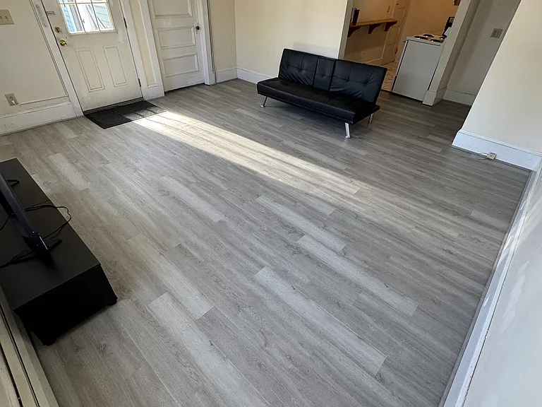 630 Main St #D — Photo 2