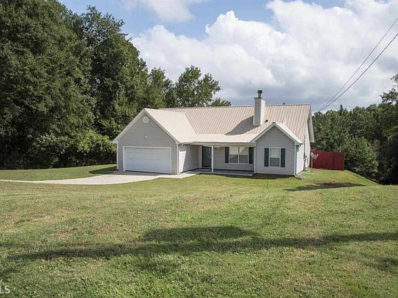 2nd image of 428 Hidden Meadows Dr