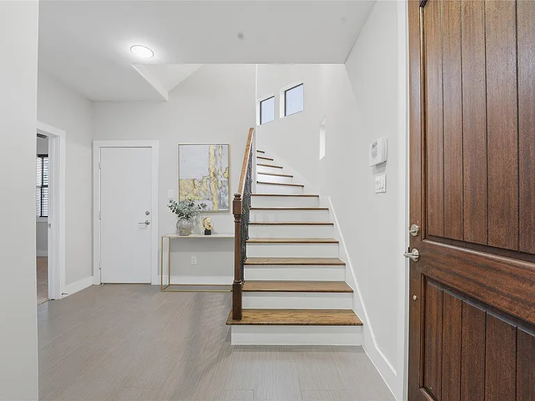 1420 Wilson St — Photo 32