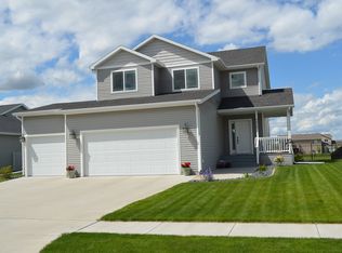 4827 47th Ave S, Fargo, ND 58104