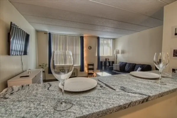 Sold by REMAX Elite | media 20