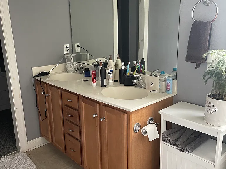 640 SE Cardinal Ln — Photo 16