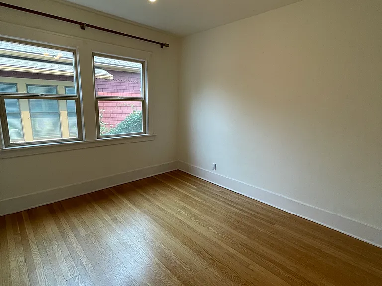 5253 NE 30th Ave — Photo 21