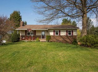 106 Jeanel Cir, Lititz, PA 17543