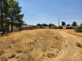 3072 E McVicar Ave, Kingman, AZ 86409