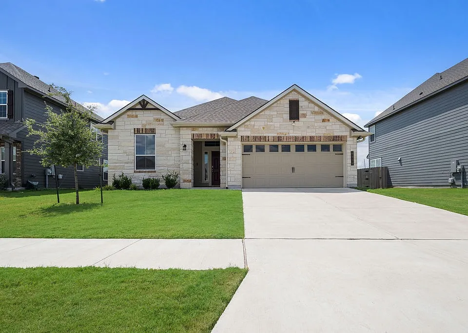 6910 McGregor Loop