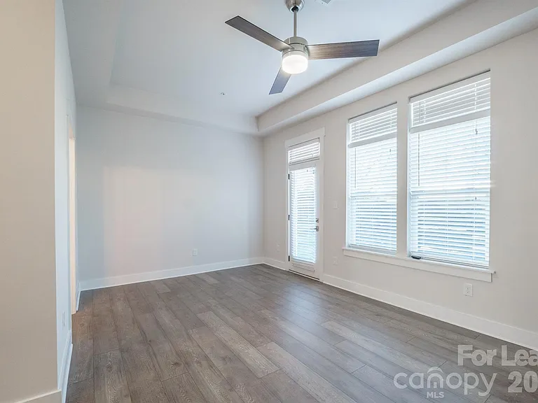935 McAlway Rd — Photo 14