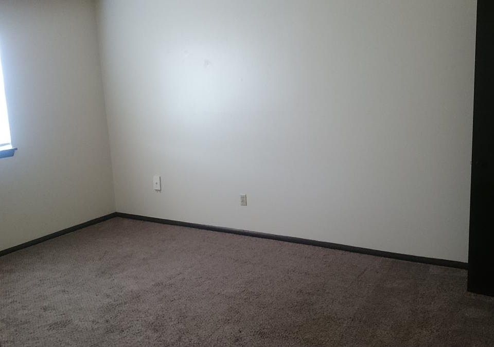 1st image of 4319 Vfw Dr APT 58