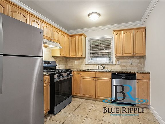 4th image of 1161 Oakview Dr SE
