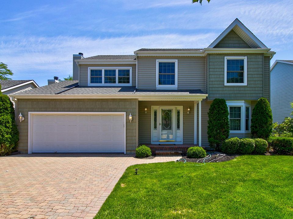 1st image of 229 Stafford Dr