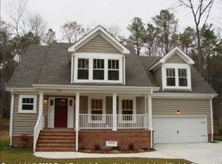 1940 Orangewood Rd, Chesapeake, VA 23323