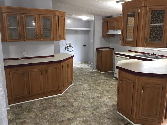 5th image of 8390 NW 12th Ct