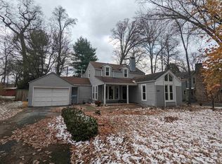 3530 Willowdale Rd, Fort Wayne, IN 46802