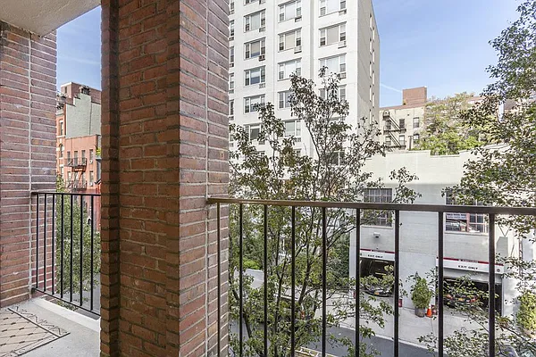 Sold by Citi Habitats | media 7