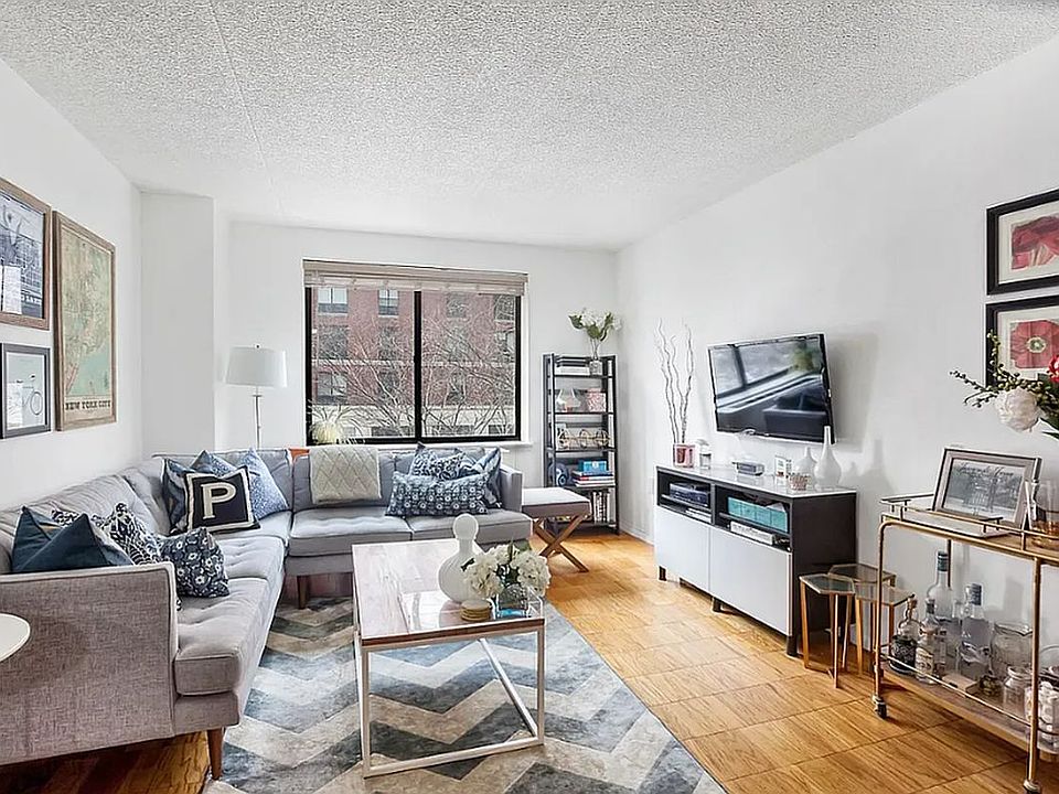 1st image of 280 Rector Pl APT 3J