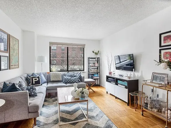 280 Rector Pl APT 3J, New York, NY 10280