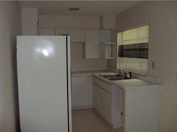 3rd image of 130 E 1st St