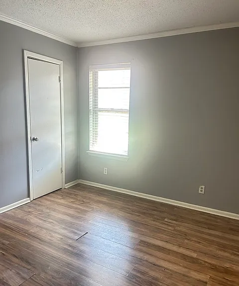 1051 Country Club Dr #28-28-G — Photo 12