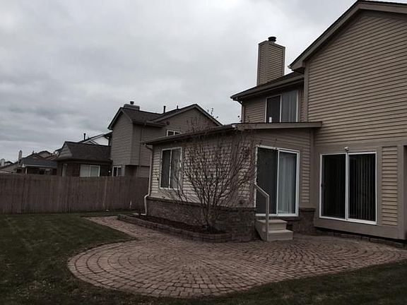4th image of 23240 Brentwood Dr #120
