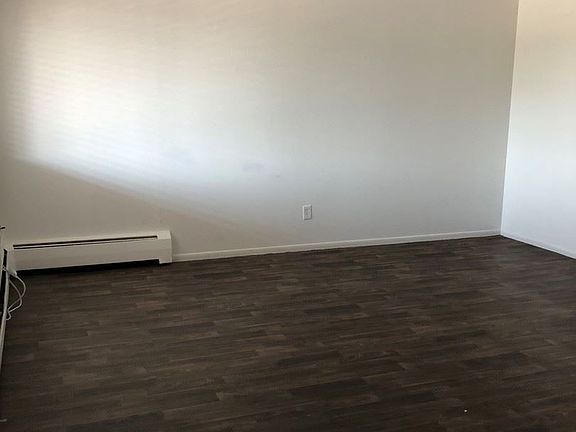 5th image of 131 W Egbert St APT 303