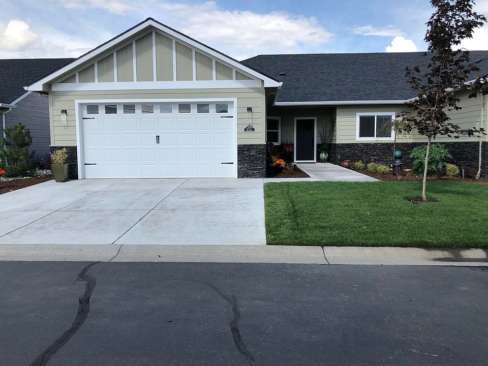 1st image of 209 Skyhawk Dr
