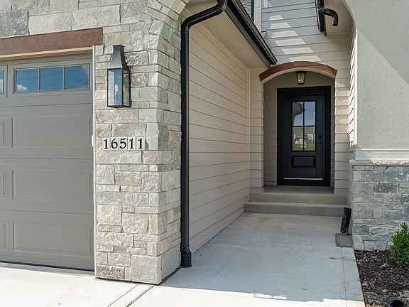 2nd image of 16511 Ironwood Ln