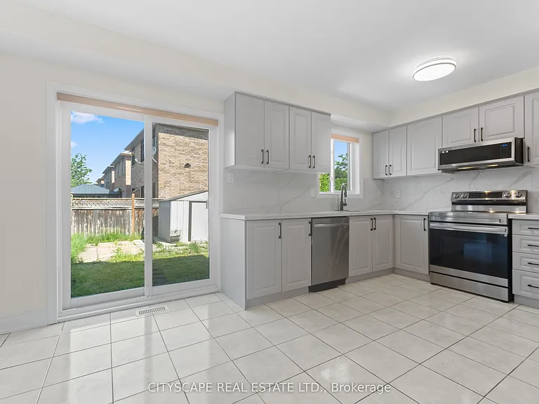 3409 McDowell Dr — Photo 15