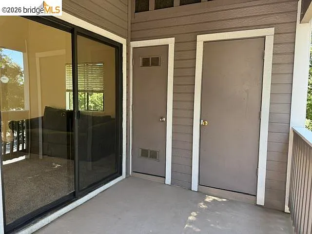2701 Harvest Ln — Photo 24