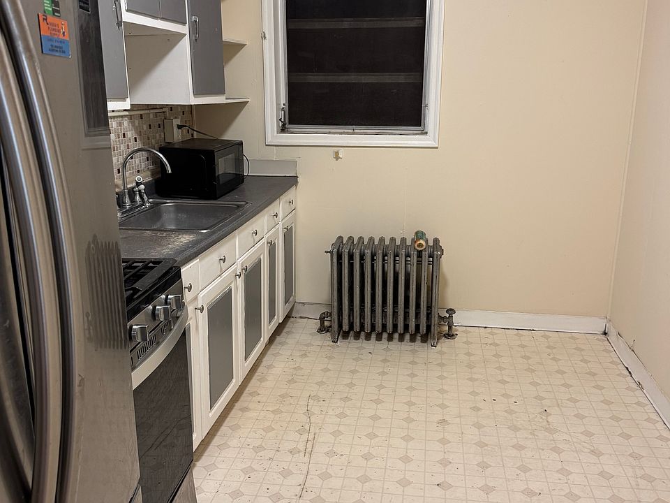 1st image of 717 5th St #2