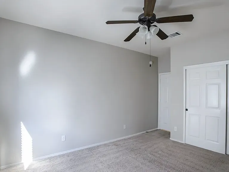 6201 Charlotte Ln — Photo 13