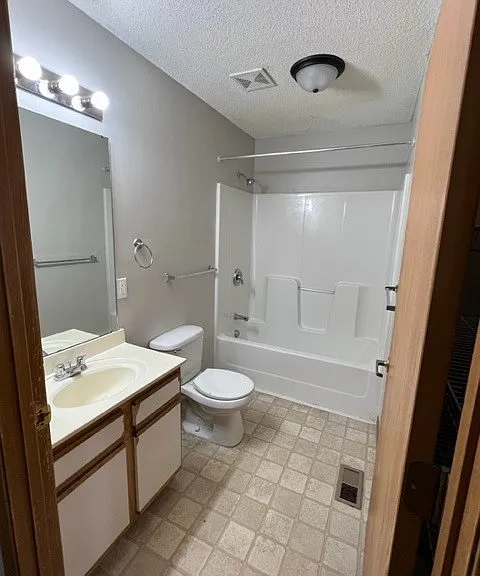 2105 SE Pioneer Way — Photo 24