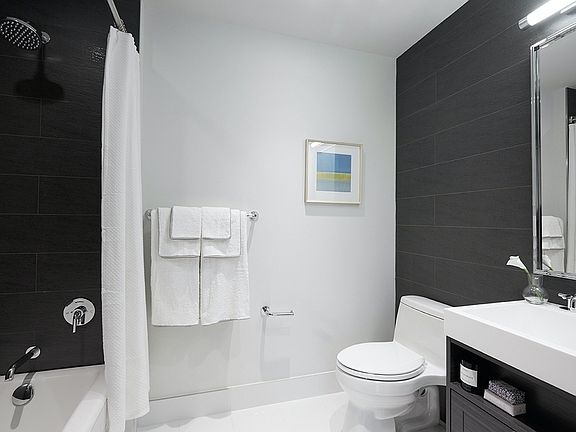 5th image of 555 10th Ave APT 30L