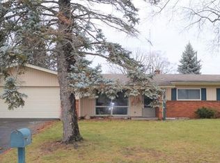 8317 Tamarack Dr, Shelby Township, MI