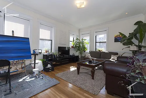 80 Quint Ave #4A Photo 1