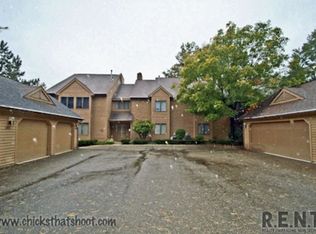 1443 Harbor Dr NW, Canton, OH 44708