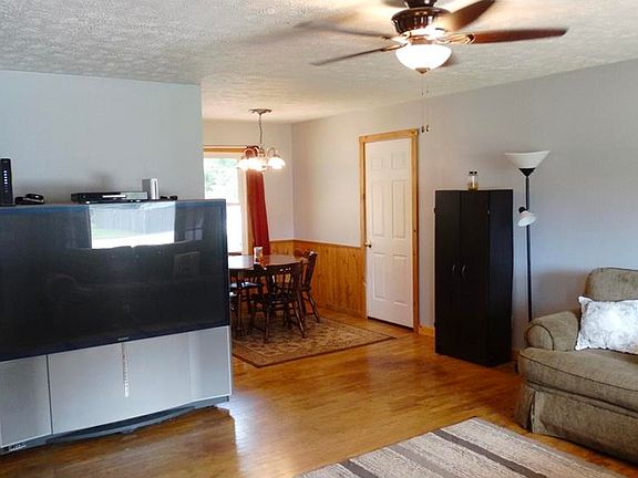 5th image of 3020 Stoney Dr